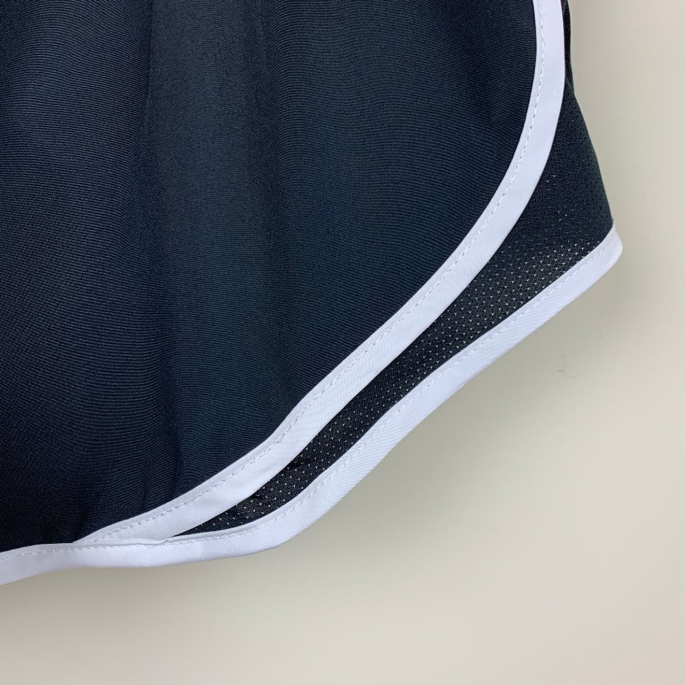 Nike Dri-Fit Tempo Shorts Women's Medium - Picture 7 of 10